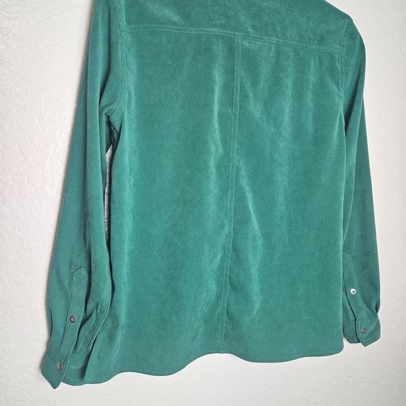 Sag Harbor Green Button-Up Blouse - Picture 3 of 4